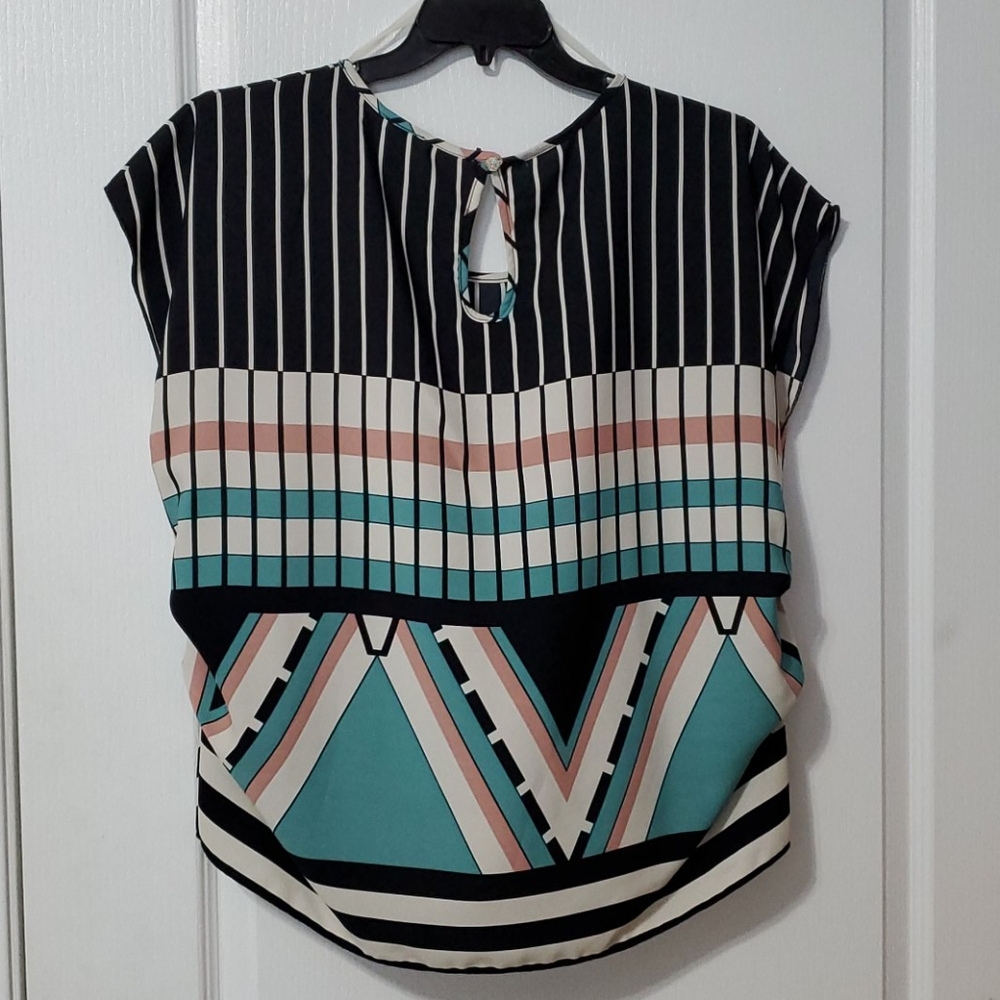 Multi-color Top - Picture 2 of 2